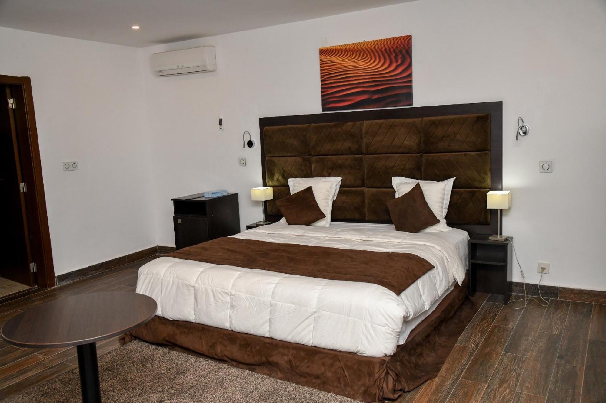 Quatre Saisons Hotel Nouakchott Buitenkant foto