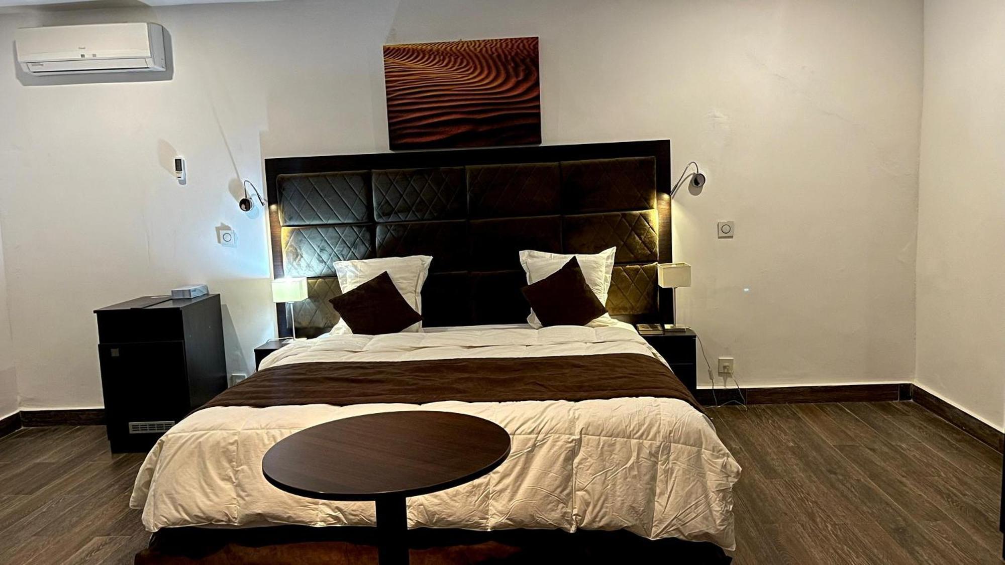 Quatre Saisons Hotel Nouakchott Buitenkant foto